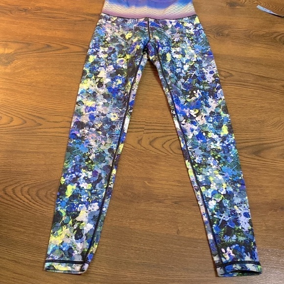 🌷Vibrant Floral🌷Super Soft Thick High Waistband Leggings - Picture 3 of 8
